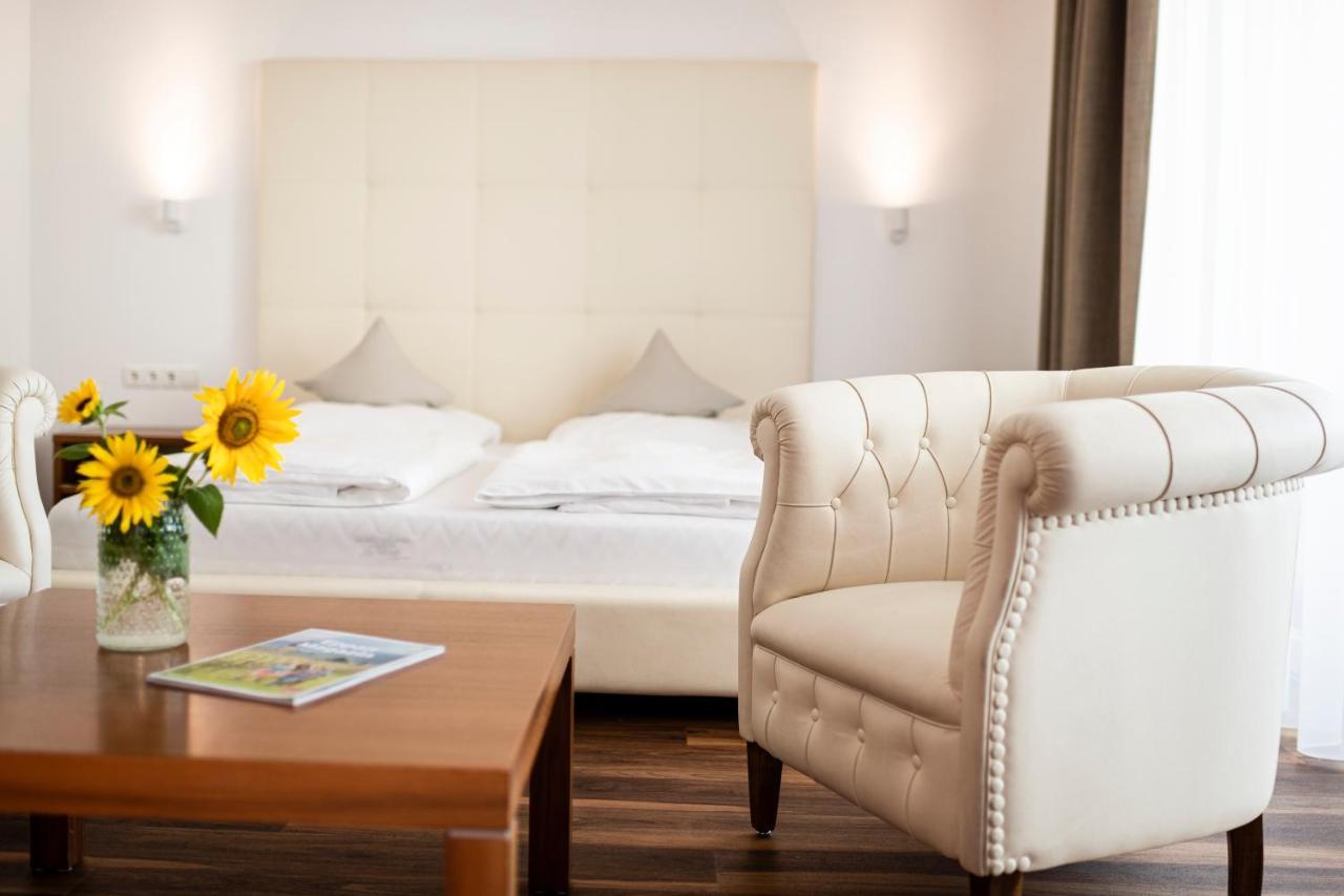 Hotel Mandelhof Аппиано-Сулла-Страда-дель-Вино Экстерьер фото