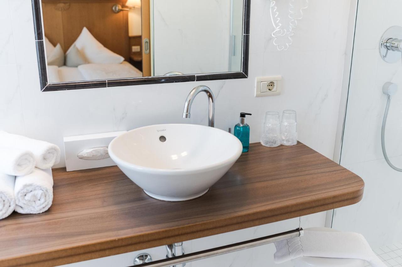 Hotel Mandelhof Аппиано-Сулла-Страда-дель-Вино Экстерьер фото