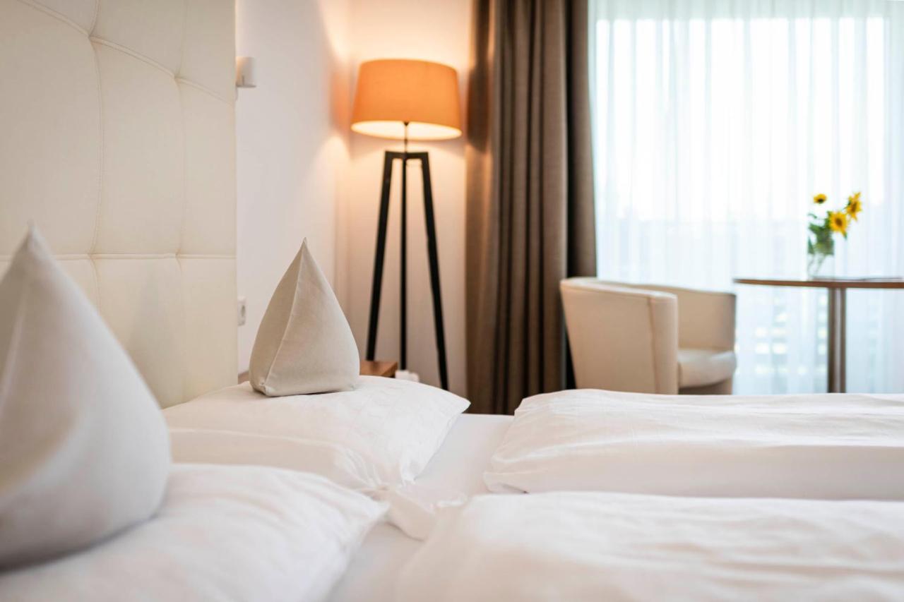 Hotel Mandelhof Аппиано-Сулла-Страда-дель-Вино Экстерьер фото